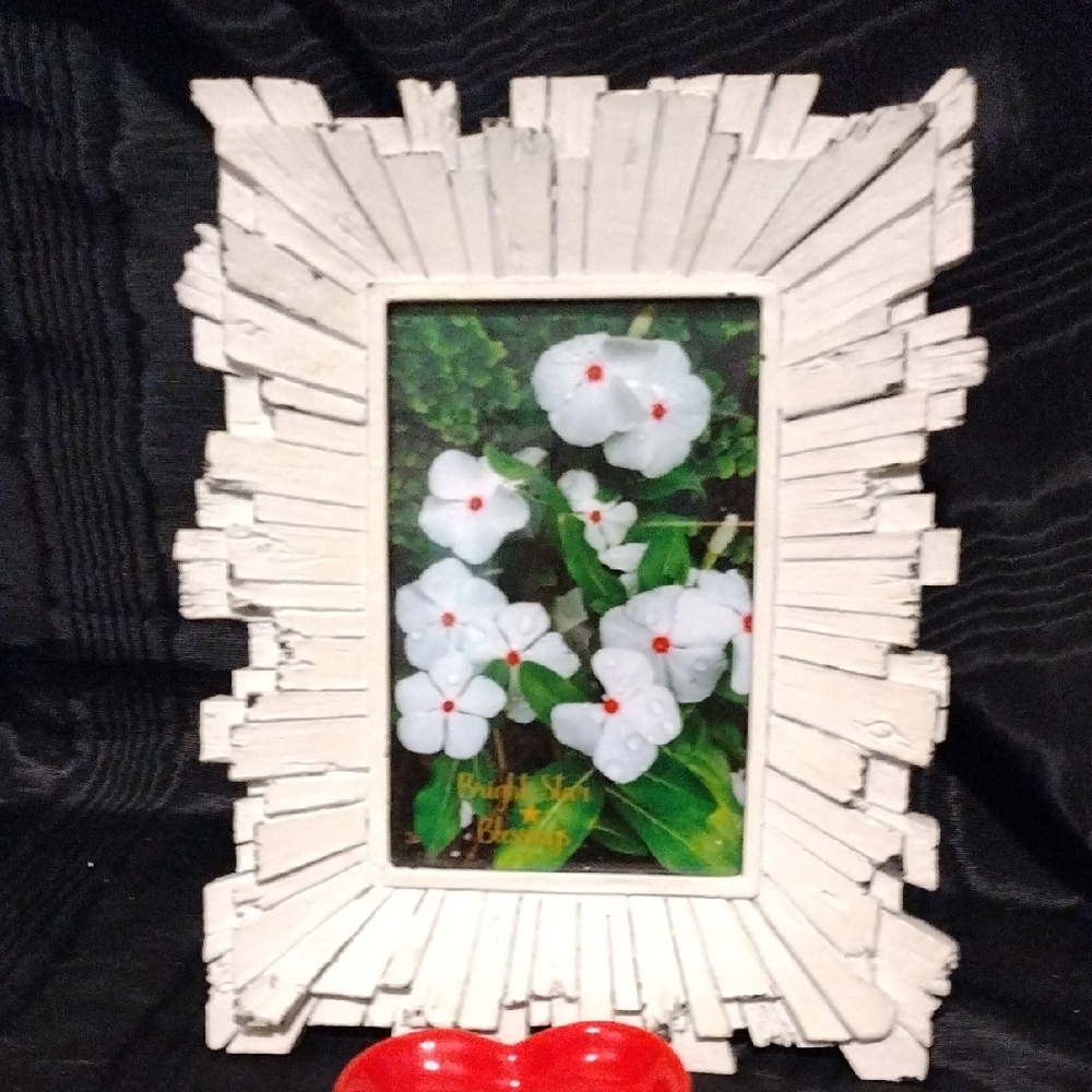 Rustic White Photo Frame - Picture 4 of 4